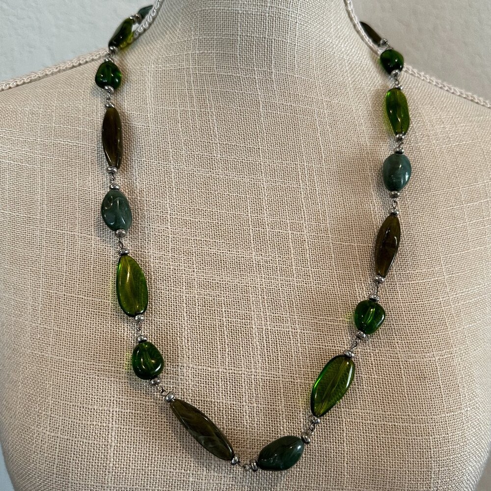 Vintage Acrylic Beaded Necklace